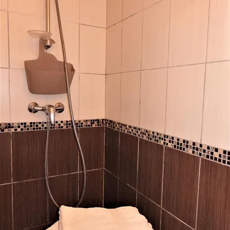 Appartement Bas De Villa, Vue *