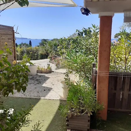 Bas De Villa, Vue *