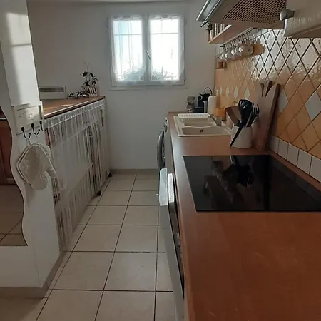 Bas De Villa, Vue Appartement Carqueiranne